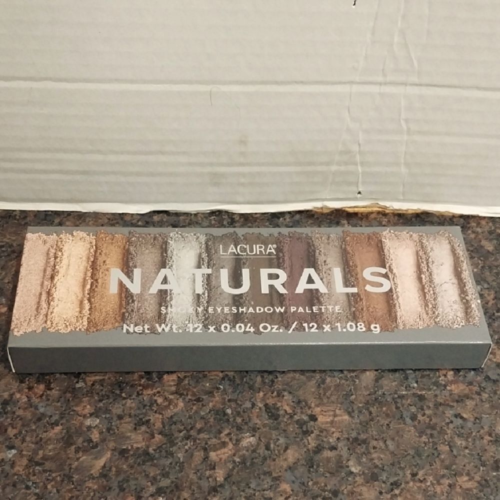 Lacura Naturals Eyeshadow Palette